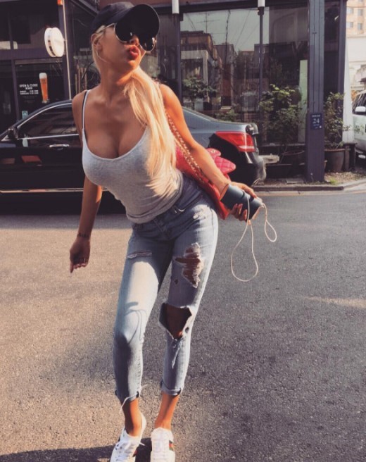 0000962148_001_20170504135716057