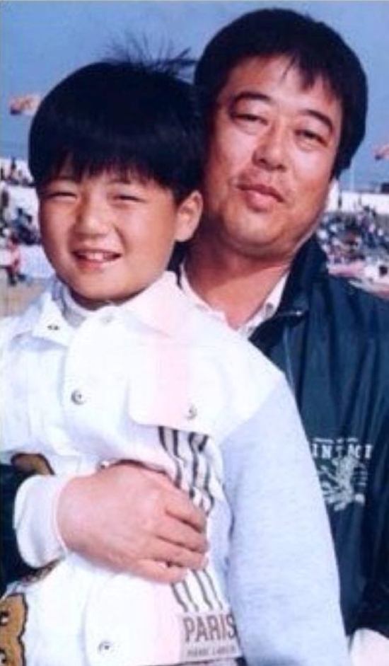 546867_137532153082121_895357297_n