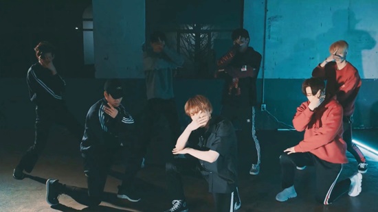 GOT7_Look_스튜디오_0319공개