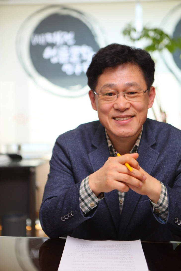 8 인터뷰 사진(2018년) 07