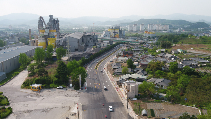 장성고려시멘트 앞 도로