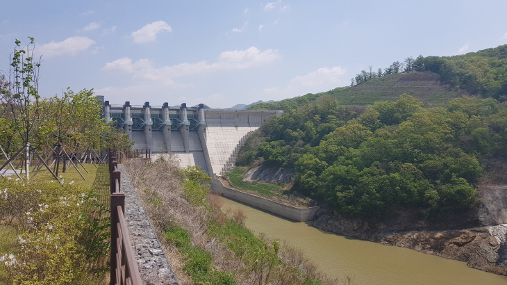 한탄강댐 전경