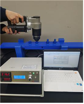 고력볼트 체결력 검사 기기