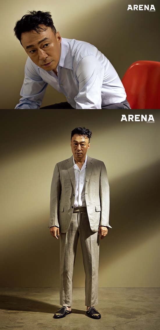 목격자 이성민 화보1-vert