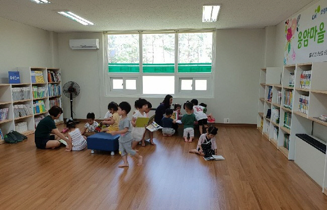 작은도서관 2개소개관 (3)