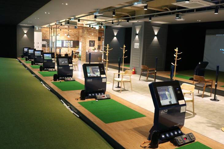 사진1. 골프존 GDR 매장사진