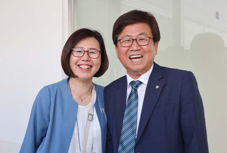 최교진 부부
