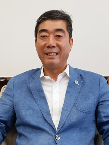 김형도