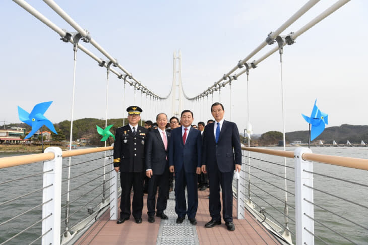 황선봉군수 김장호서장,홍문표의원, 이승구의장