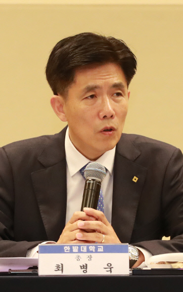 최병욱