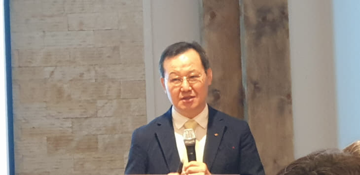 이준건