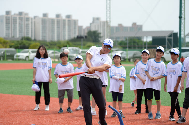 이승엽 홍보대사 티볼 자료사진