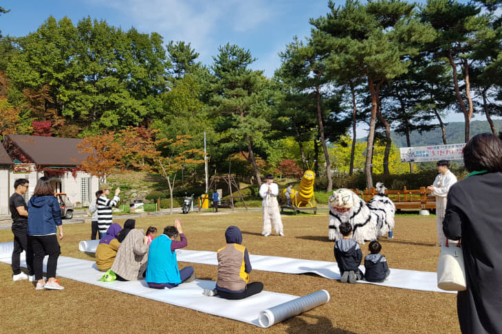 호랑이 주제 탈춤공연