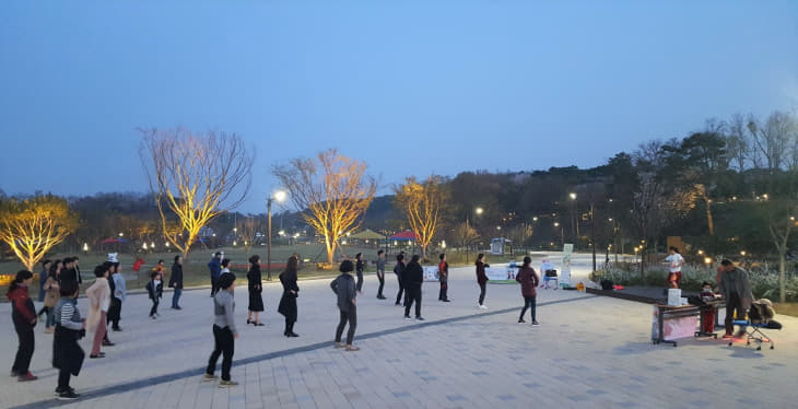 논산시, 별밤 건강체조