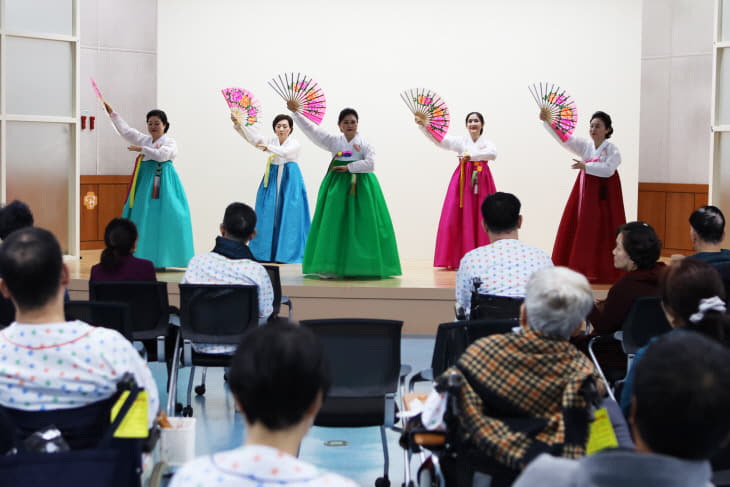 보바스문화공연 (2)