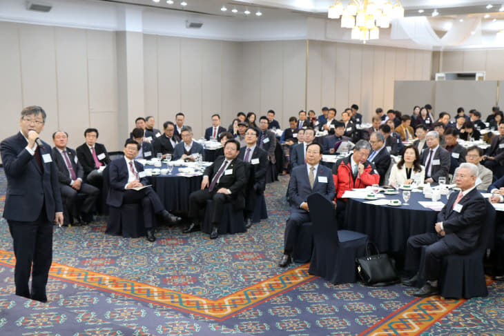 제220차 대전경제포럼 조찬세미나 사진2