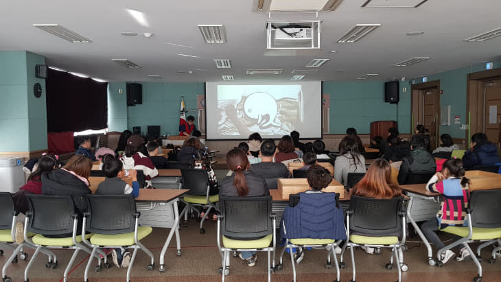 사진1 모래가 들려주는 이야기 공연(1)