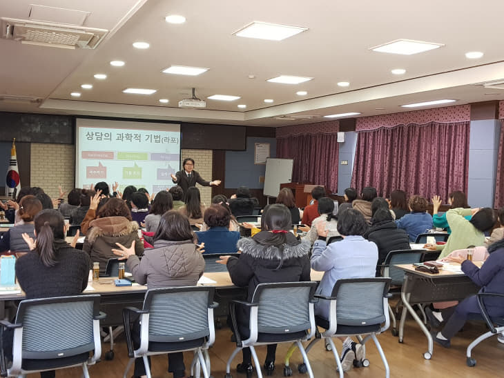 공주교육지원청, 초등돌봄전담사 연수 실시
