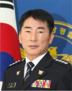문흥식_경찰서장(사진)