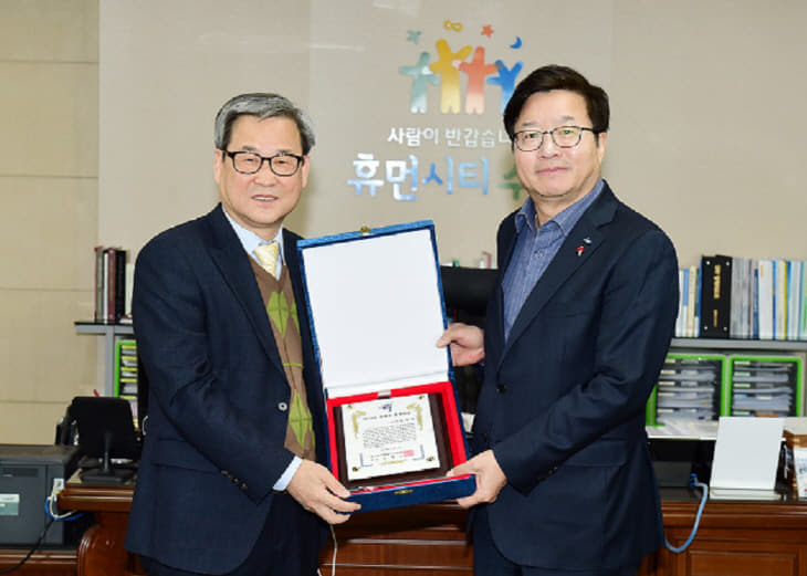 사본 -염태영 시장, 한국환경전문기자협회 주최 ‘2019 올해의