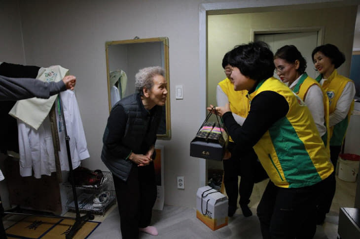 신천지자원봉사단 천안지부, 명절 음식 담아 사랑을 전해요!