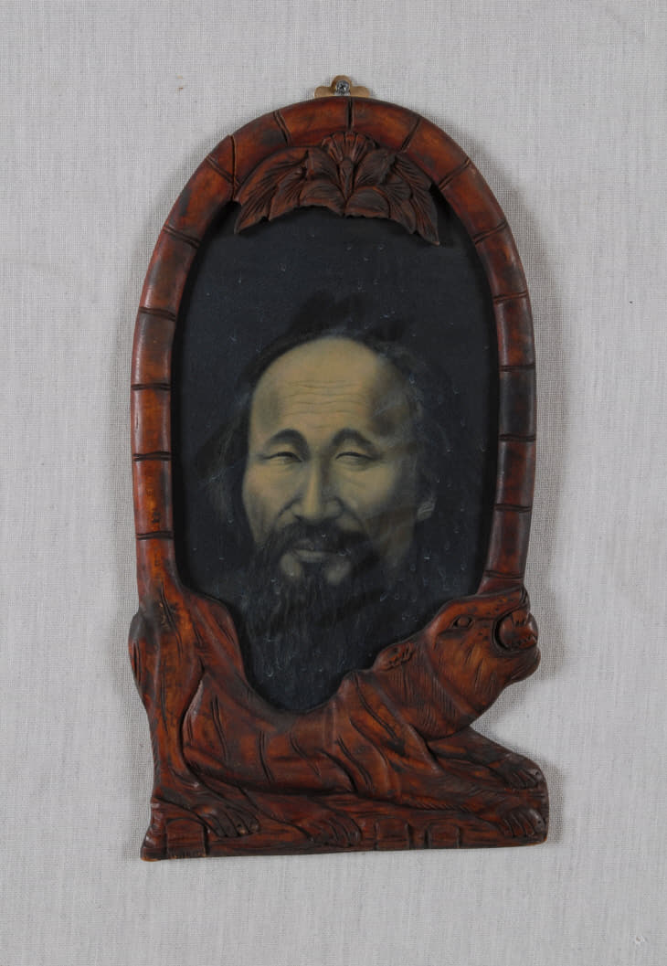 김홍주, 무제, 1981년작, 캔버스에 유채, 경대틀, 42.8×23.5cm