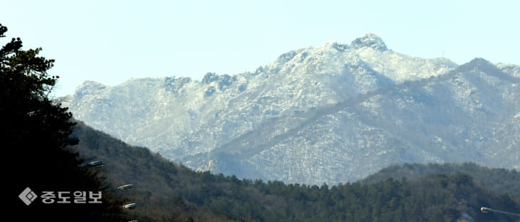 20200218-눈 쌓인 계룡산1