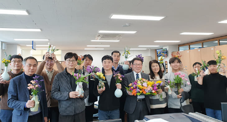 (서산)0221 서산시, 관내 화훼농가·상인 살리기 솔선수범! 3