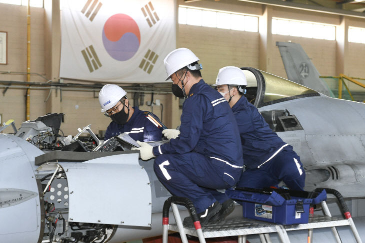 [사진2] KF-16 2,000대 출고