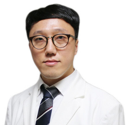 사진_유성선병원 신경과 조성래 전문의