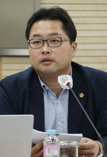 자료사진_박성수 위원