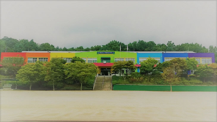 1. 학교 전경사진