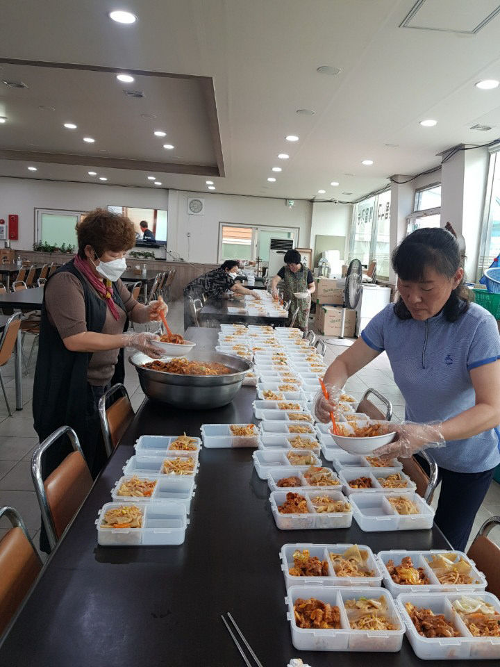 05-1 밑반찬 지원 사진