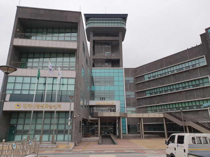 진천군립도서관2