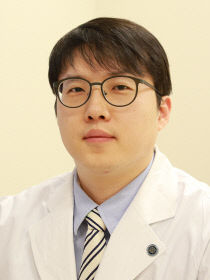 [사진] 분당서울대병원 신경외과 김택균 교수