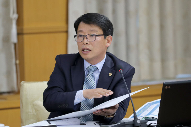 김찬술 행감사진