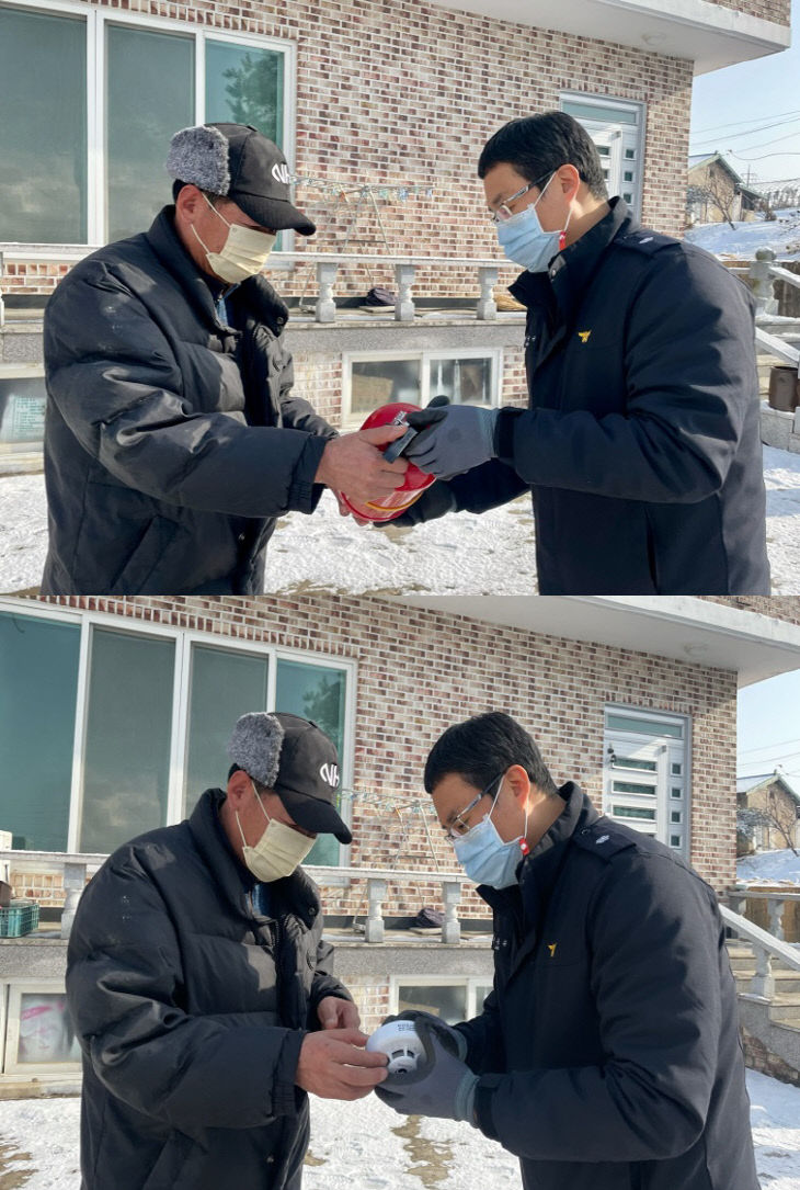(0114)논산소방서, 화재피해 막은 시민에 주택용소방시설 전달