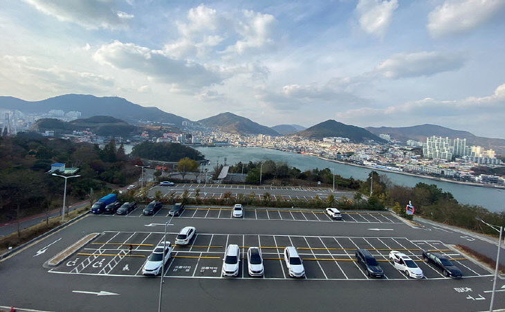 2. 여수시, 돌산공원 공영주차장 2월부터 유료화