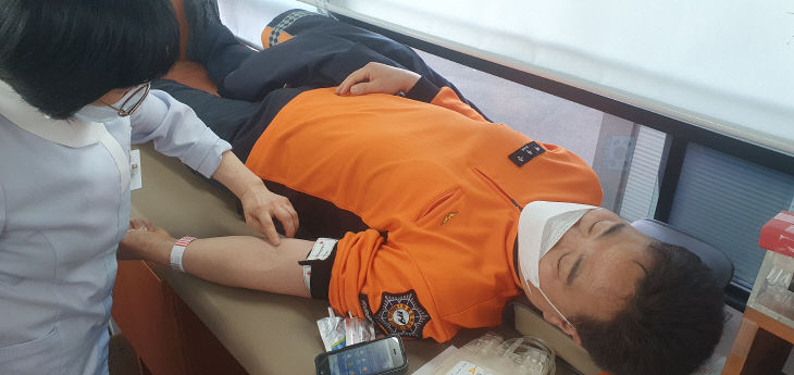 관련사진(음성소방서, 헌혈 동참으로 사랑 나눔 실천)