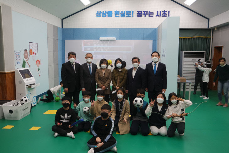 서천 시초초, 가상현실 스포츠실 개관