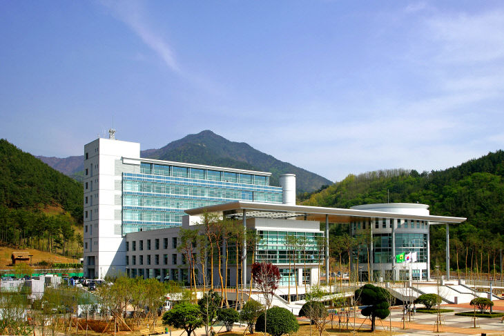 사천시청 전경1