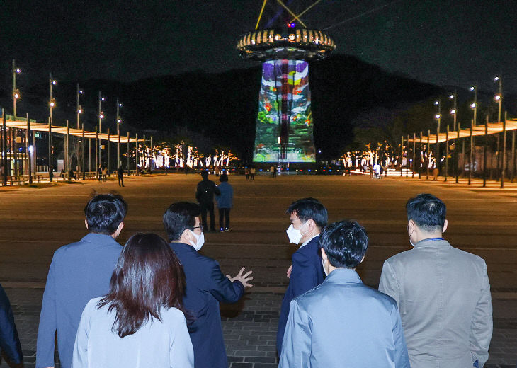 허태정 시장,‘빛으로 물든’엑스포 현장 방문 (4)