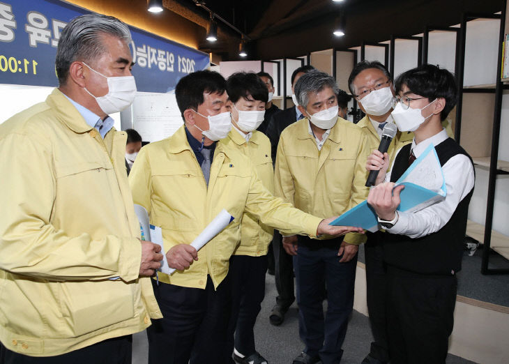 210408_교육위 현장방문2