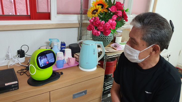 1서구, ‘인천 최초’ 서로e음 돌봄로봇 지원 나서 (2)