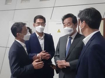 이낙연 전 대표 김포골드라인 탑승