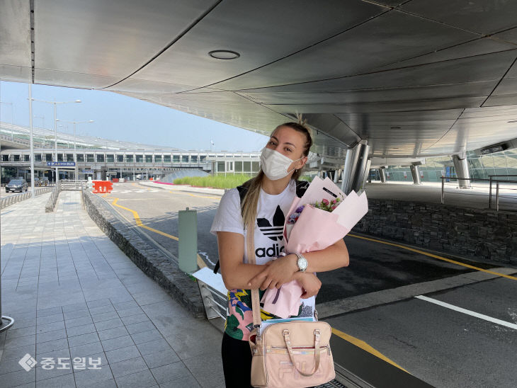 옐레나 공항 사진