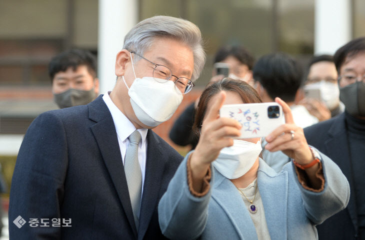 20211119-이재명 에트리 방문2