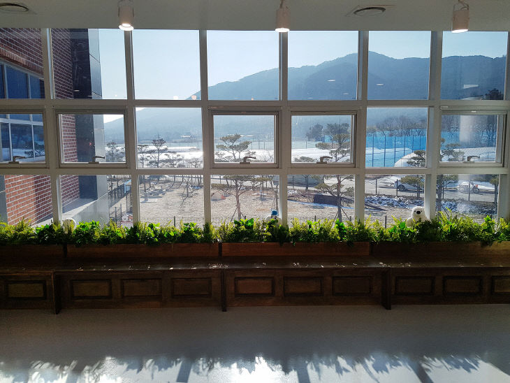 2.서산시동물보호센터 내 입양카페