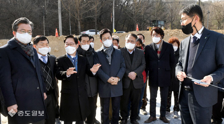 20220209-박범계 장관 교도소 이전 예정부지 방문1