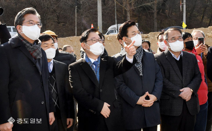 20220209-박범계 장관 교도소 이전 예정부지 방문2